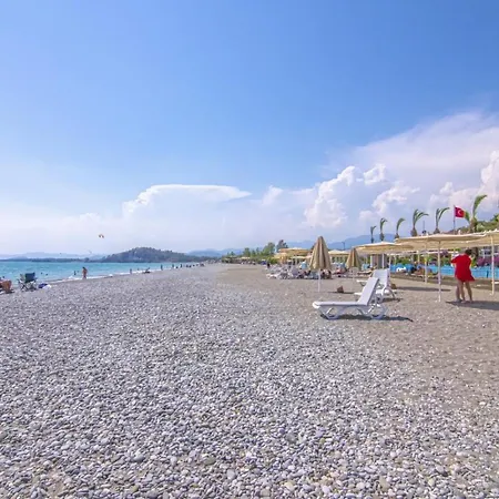 Sunset Beach Club Aqualettings Mermaid 5 Apartmán *